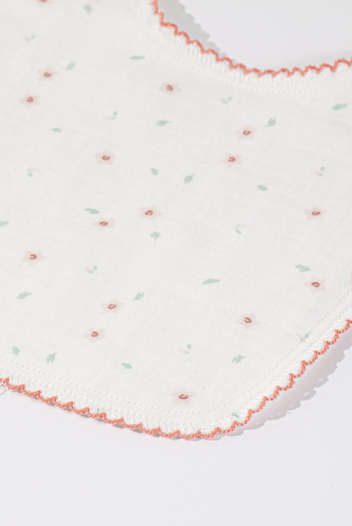 Wholesale Four-layers Cotton Gauze Baby Bib White Label Manufacturer