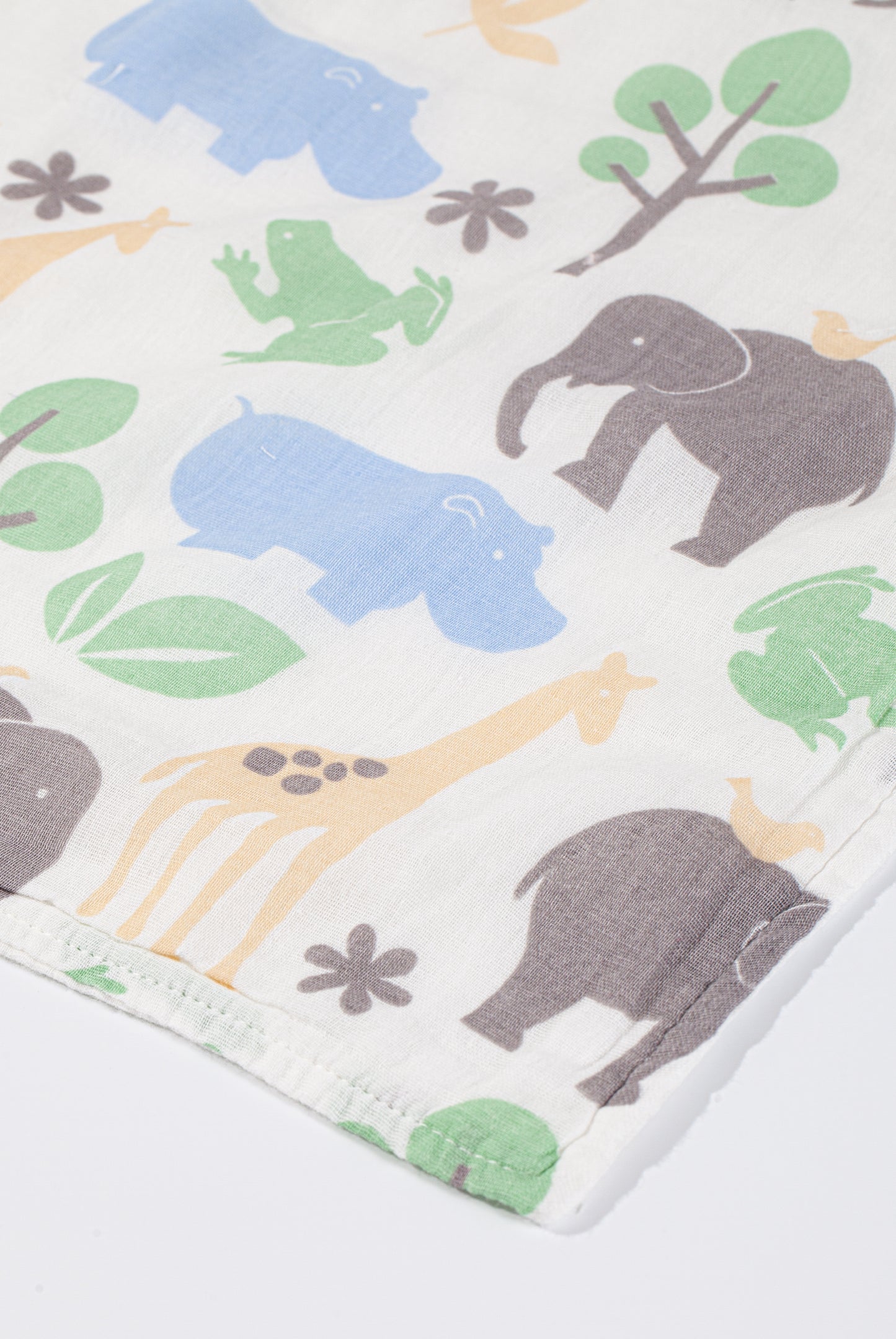 Wholesale High Density Cotton Gauze Elephant Pattern Bath Towel White Label Manufacturer