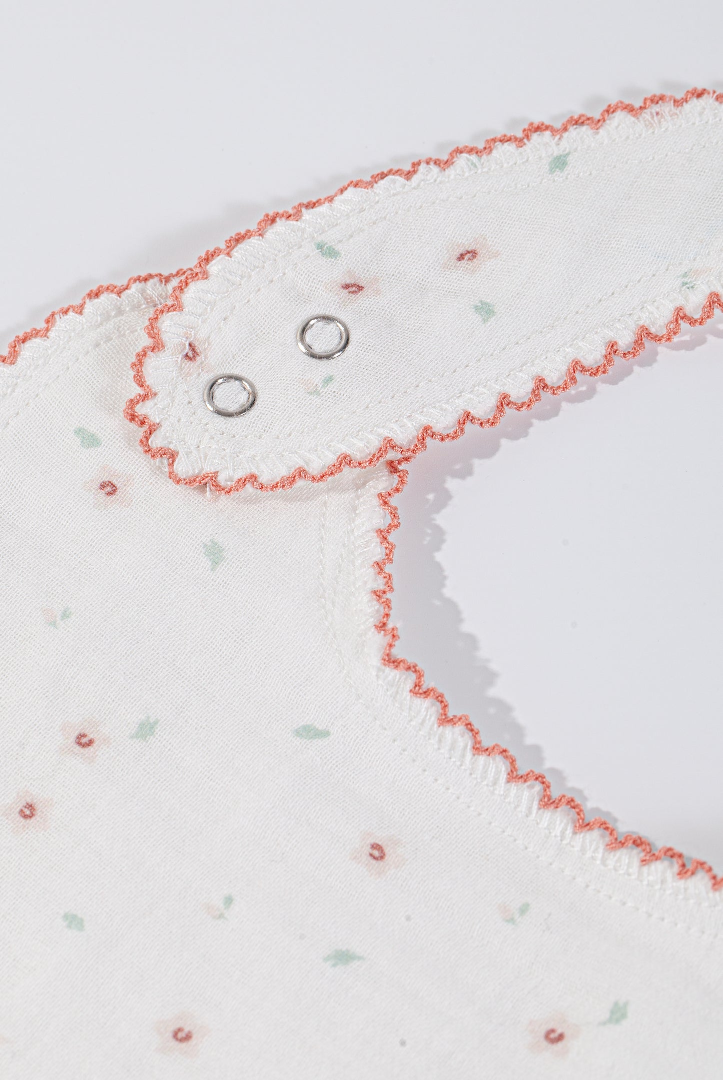 Wholesale Four-layers Cotton Gauze Baby Bib White Label Manufacturer