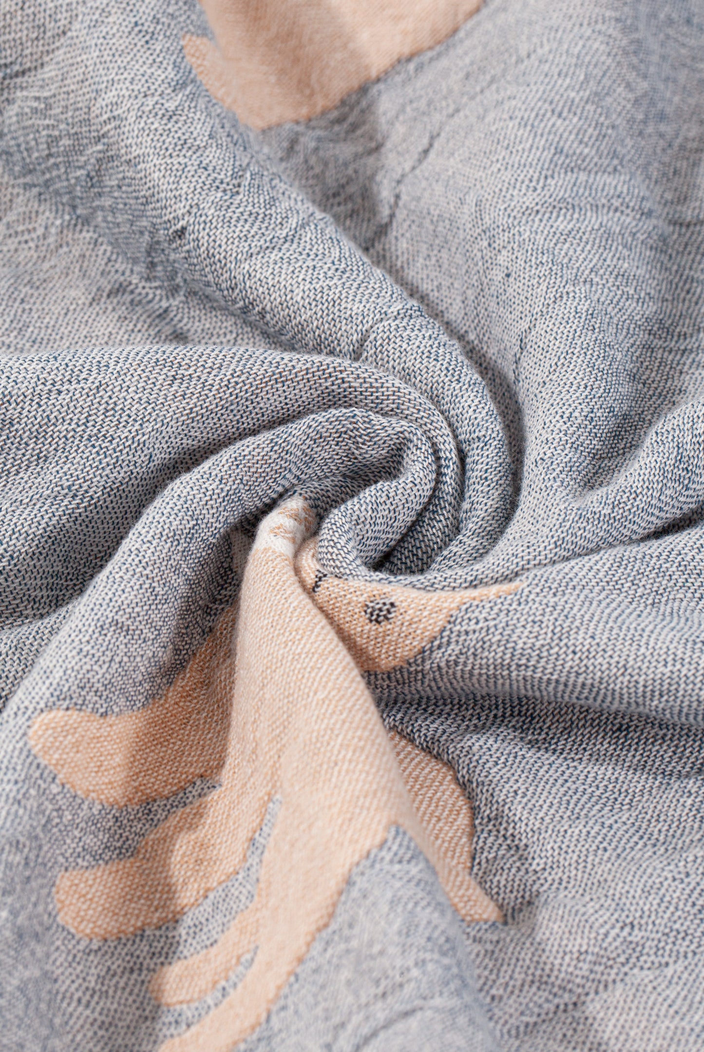 Wholesale Jacquard Gauze Baby Wrap Swaddle Coat Pattern Blanket White Label Manufacturer