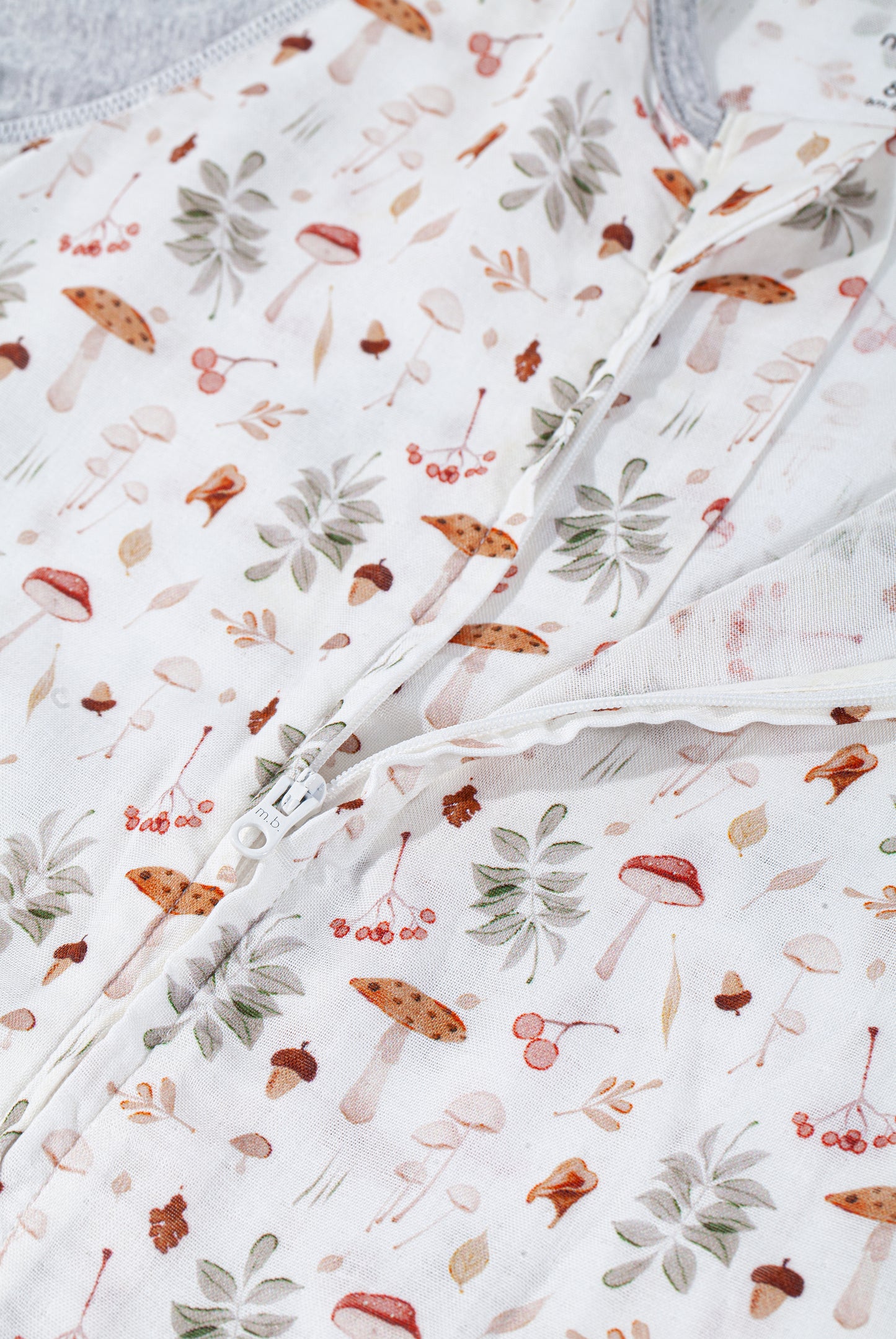 Wholesale Medium Sleeved White Brown Color Cotton Sleeping Bag White Label Manufacturer